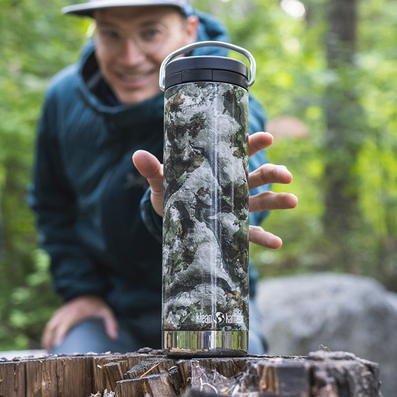 20oz-tkwide-with-twist-cap-mossy-oak-x6 20oz_bottle_twist_mossyoak_terragila_closeup_square.jpg