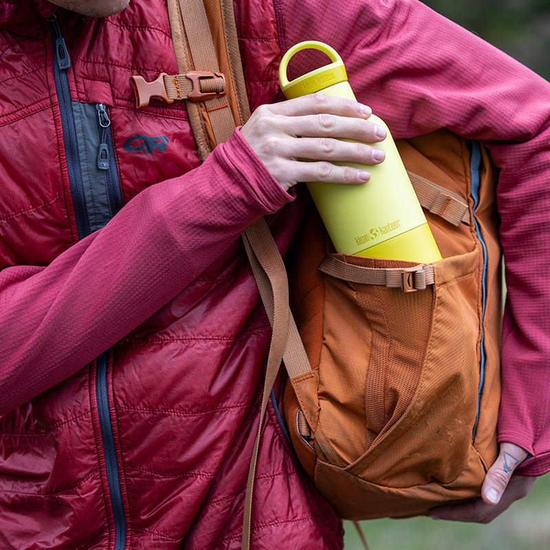20oz-rise-classic-with-arch-loop-cap-l4 20oz_rise_classic_insulated_bottle_acacia_backpack_square.jpg