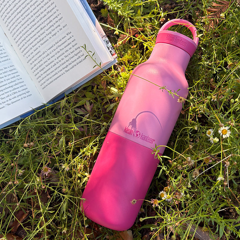 20oz-rise-classic-with-arch-loop-cap-l4 20oz_rise_classic_insulated_bottle_cashmere_rose_grass_book_square.jpg