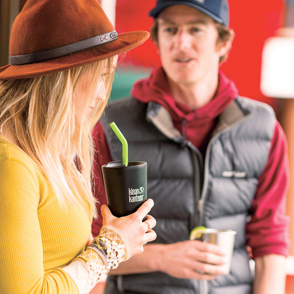 tumbler-straw-lid-with-straw-l0 K16VSSC-SB-guy-girl_style_9a499e23-5b7a-4a0d-b42e-d1b4b02627b2.jpg