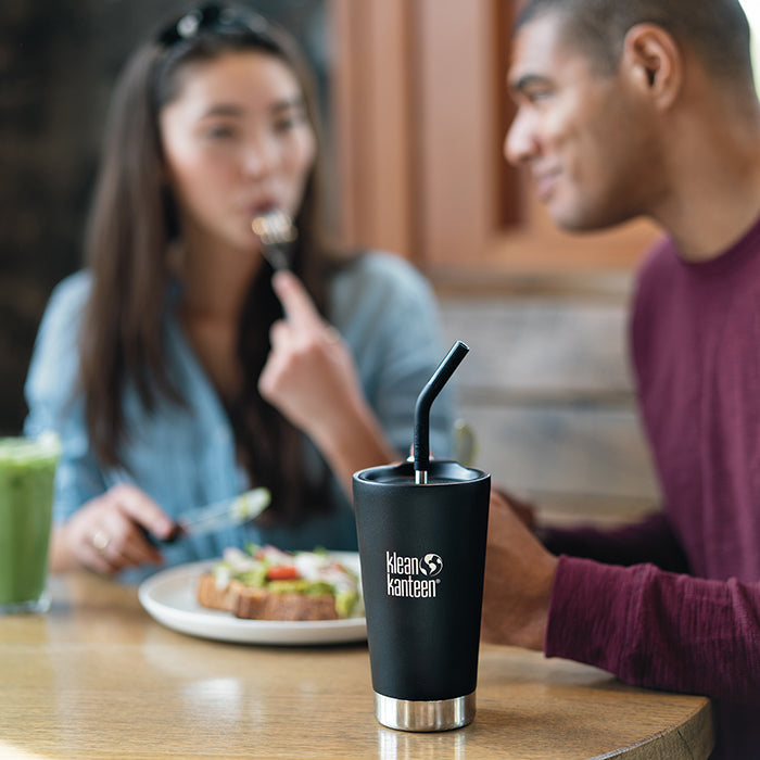 straw-2-pack-with-brush-black-w7 coffee-tumbler-metal_straw_lifestyle.jpg