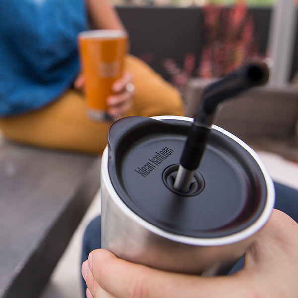 tumbler-straw-lid-with-straw-l0 steel_Straw-Shot_lifestyle_59367159-bd87-4b2d-88ba-76af85af65de.jpg